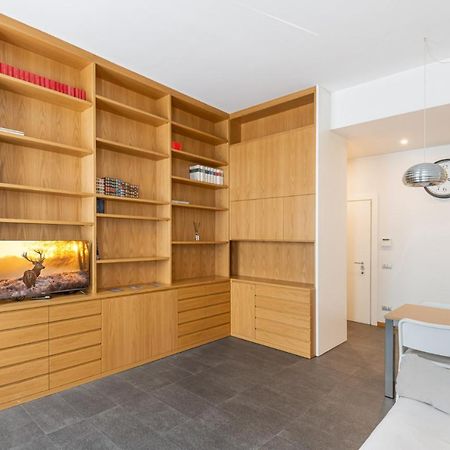 Easylife - Elegante Dimora Due Passi Dal Duomo Apartment Milan Bagian luar foto