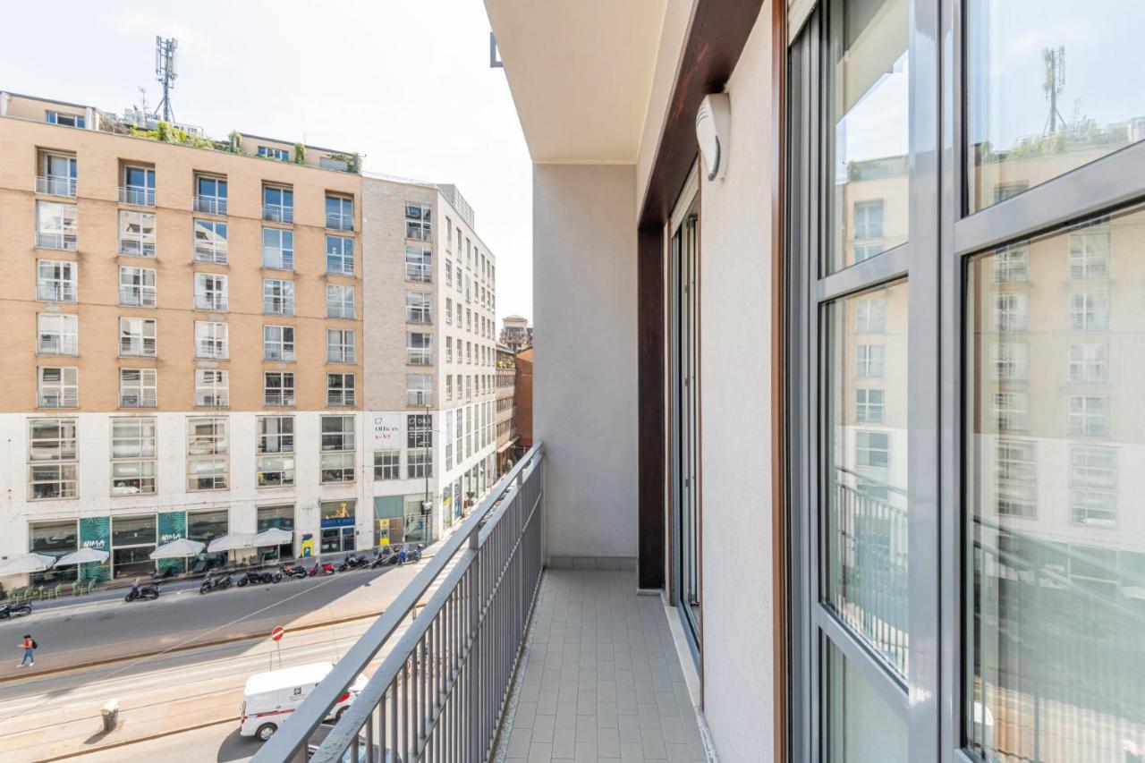 Easylife - Elegante Dimora Due Passi Dal Duomo Apartment Milan Bagian luar foto