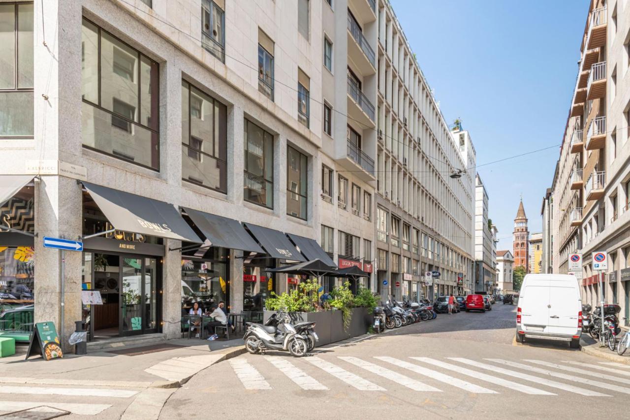 Easylife - Elegante Dimora Due Passi Dal Duomo Apartment Milan Bagian luar foto