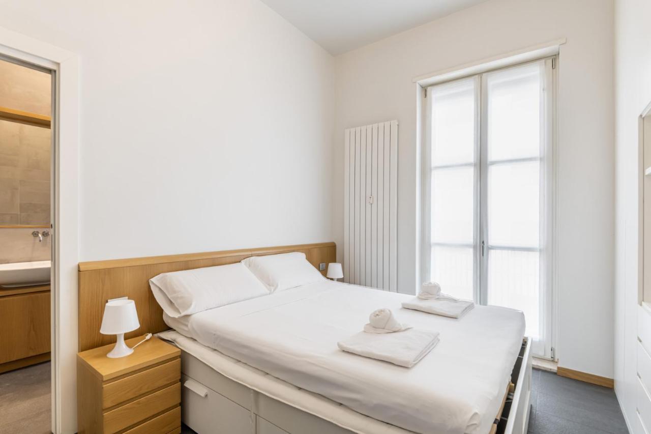 Easylife - Elegante Dimora Due Passi Dal Duomo Apartment Milan Bagian luar foto